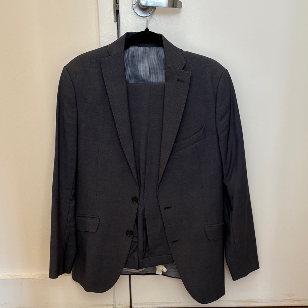Zara Charcoal Men's wool Suit, jacket and pants